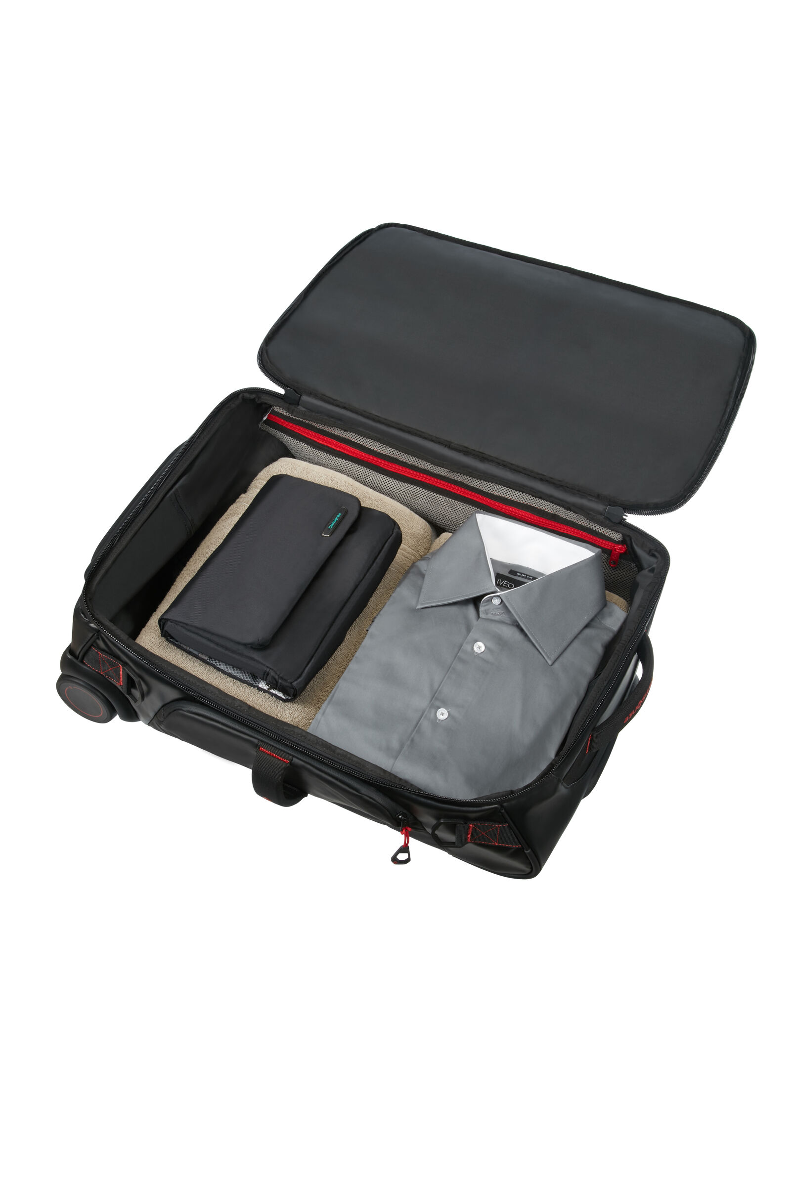 Paradiver light store wheeled backpack