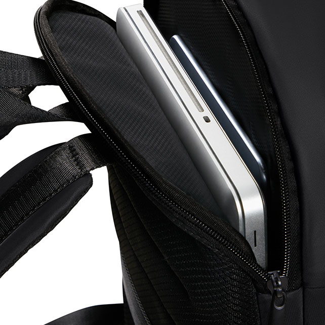 RELYON กระเป๋าเป้ใส่ Laptop  ขนาด 14.1 นิ้ว