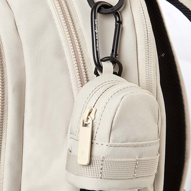 CLYNEE กระเป๋าเป้ใส่ Laptop 14.1 นิ้ว