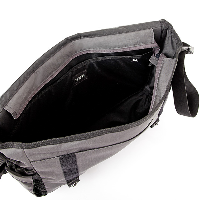 COSSBY กระเป๋าสะพาย MESSENGER ใส่แล็ปท็อป 14 นิ้ว