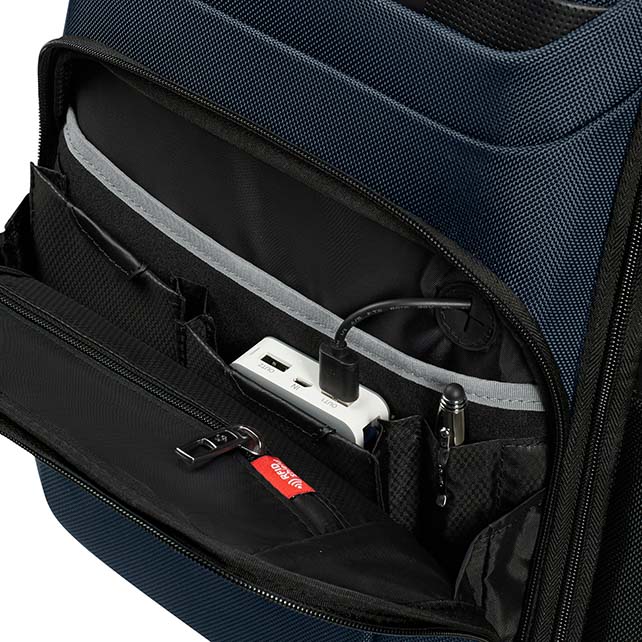 PRO-DLX 6 LAPTOP BACKPACK 15.6" SLIM