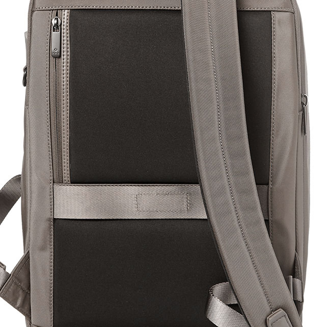 CARMONT BACKPACK