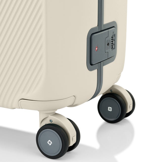 EVOX Spinner Luggage 20" Frame Lock