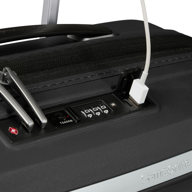 UPSCAPE กระเป๋าเดินทางขนาด 20 นิ้ว ขยายได้