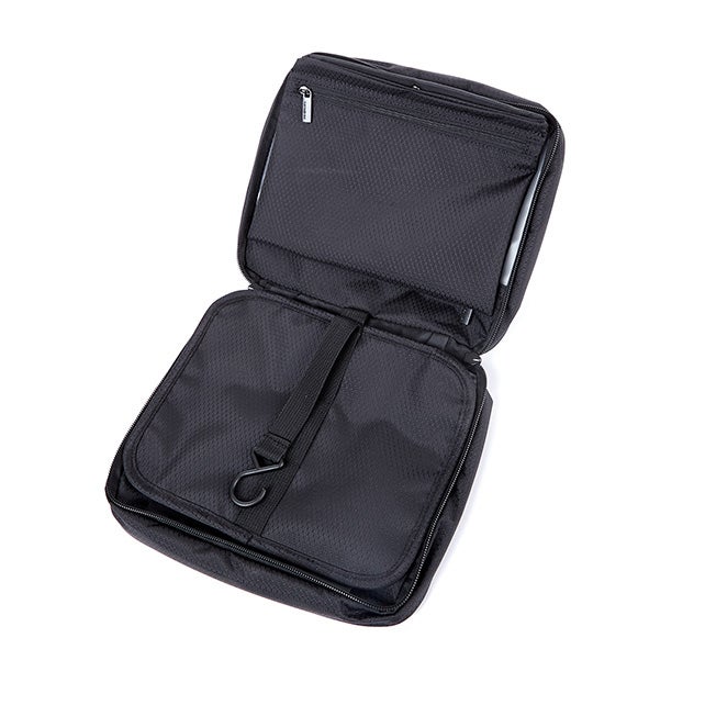 TRAVEL ESSENTIALS HANGING TOILETRY KIT
