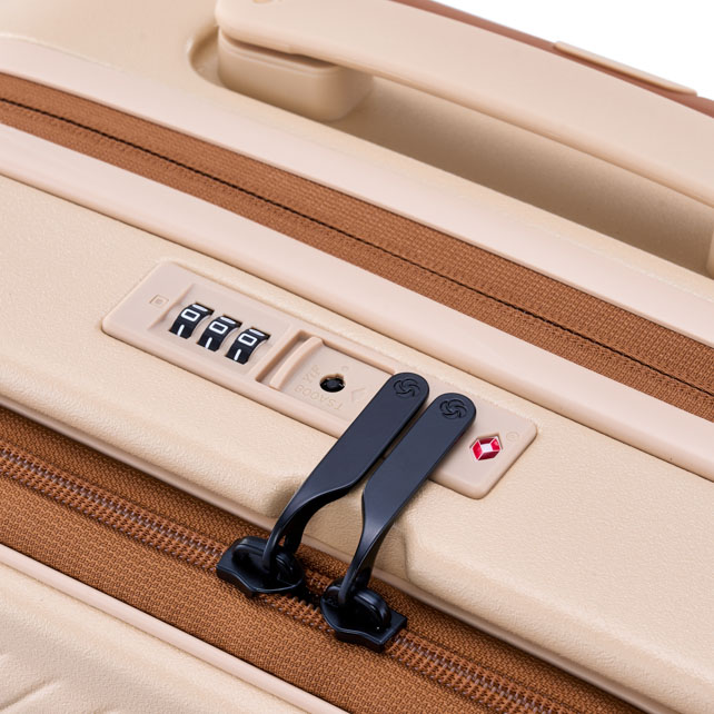 TOIIS OCEAN กระเป๋าเดินทางขนาด 20 นิ้ว FO EXP