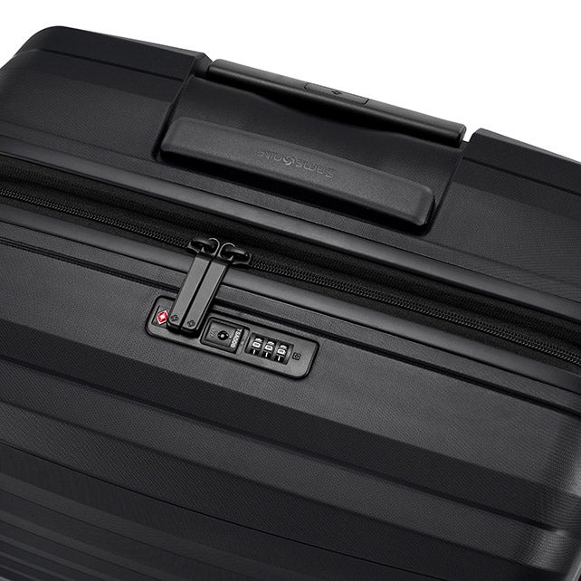 OCTOLITE NEO กระเป๋าเดินทางขนาด 30 นิ้วขยายได้
