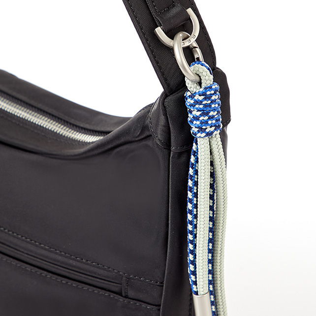 FLOTTA กระป๋าทรง HOBO  detail | Samsonite